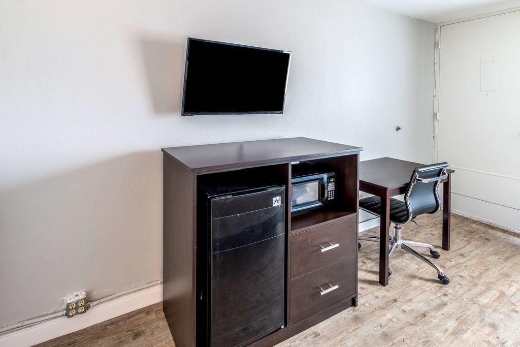 Econo Lodge Mineral Wells Ngoại thất bức ảnh